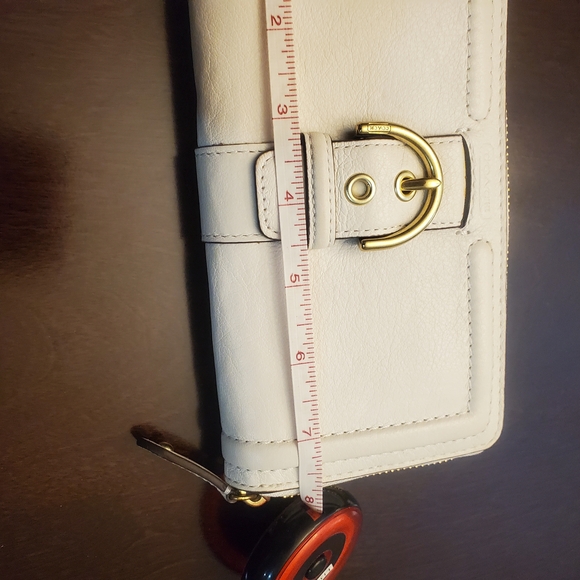 Coach Cream Color Wallet - Picture 5 of 9